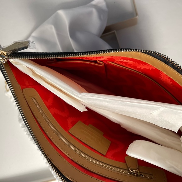 Vivienne Westwood LARHE POUCH TEDDY BEAR NWT - Picture 15 of 17